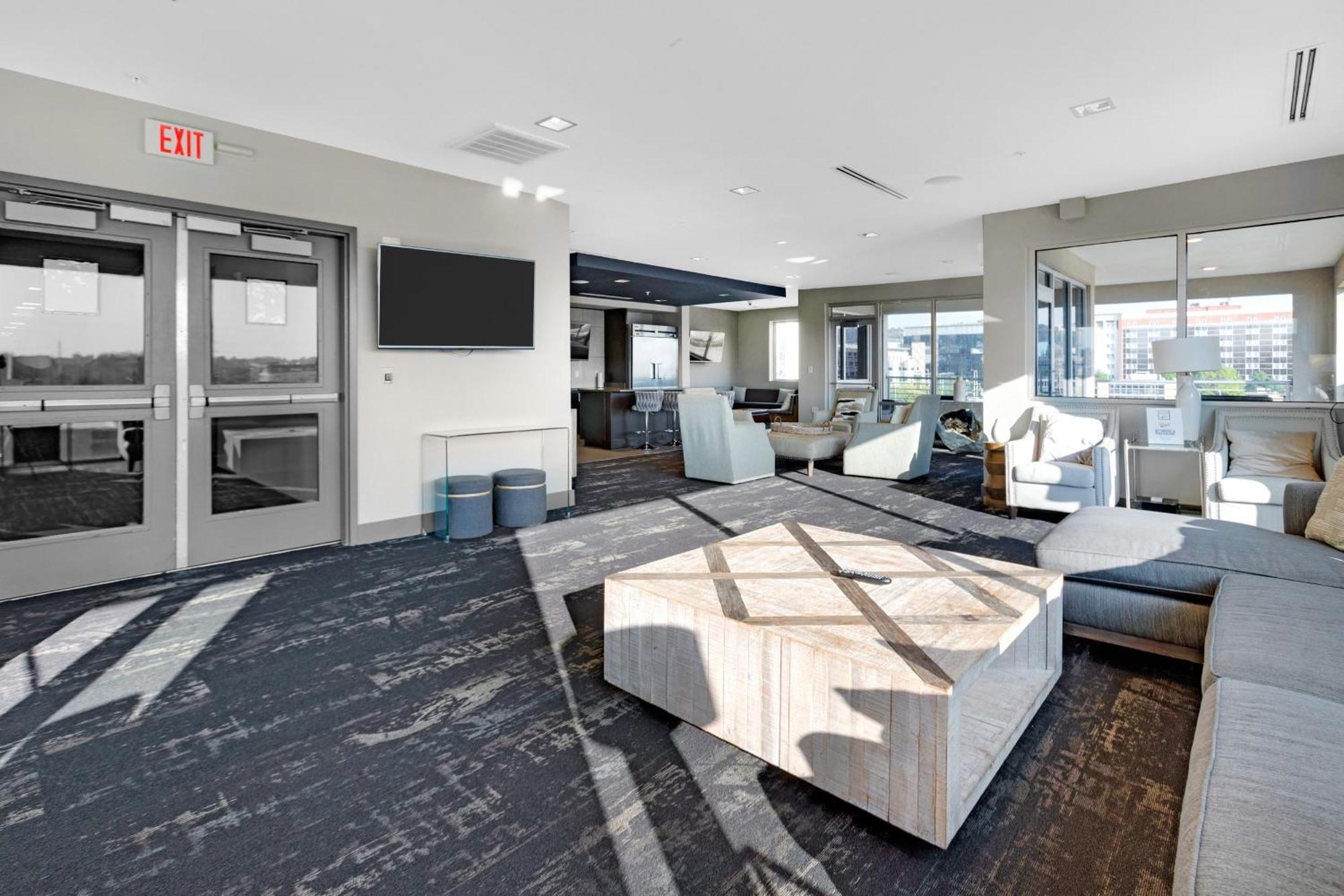 Modern Downtown Apartment Birmingham Exterior photo